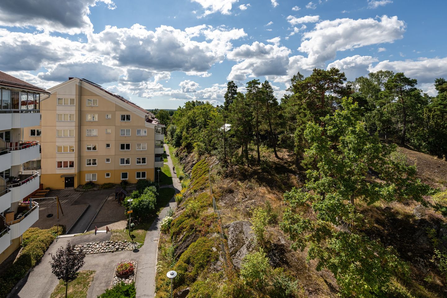 Bostadsrättslägenhet - Huddinge Stockholm