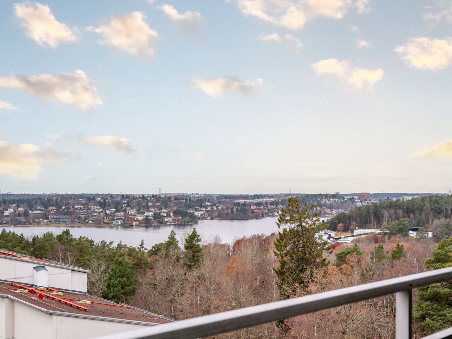 Bostadsrättslägenhet - SOLLENTUNA Stockholm