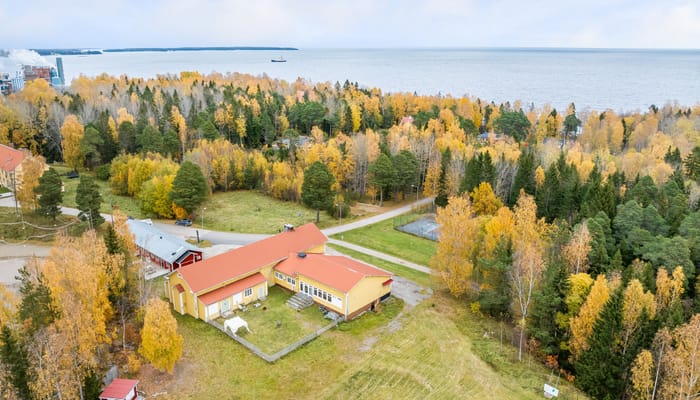 Kommersiellt till salu i Vallvik Centralvägen 5 Länsförsäkringar