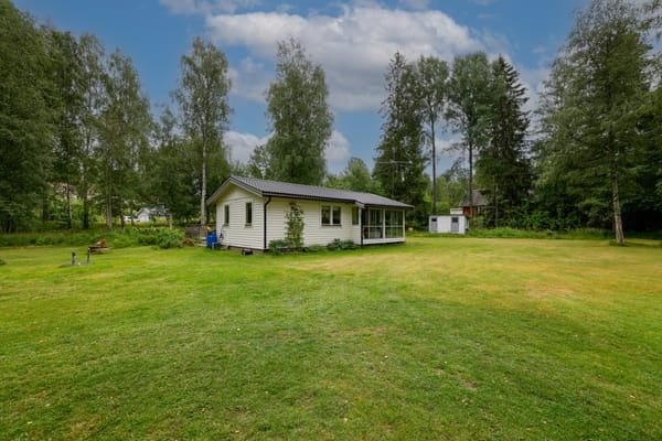 Fritidshus – Åsbro, Askersund