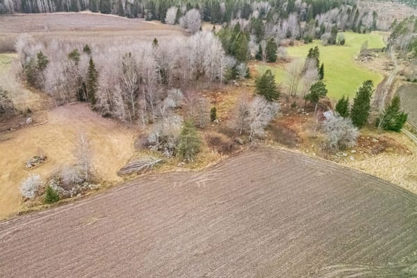 Tomt – Rimbo, Norrtälje