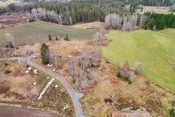 Tomt – Rimbo, Norrtälje