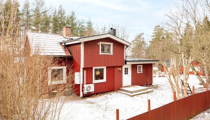 villa-till-salu-i-fjugesta-edsberg-backalund-l-nsf-rs-kringar