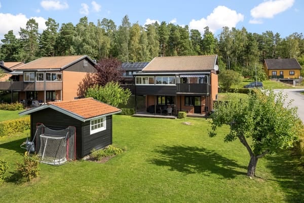 Villa – Sala, Sala