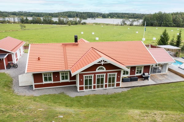 Villa – Heby, Heby