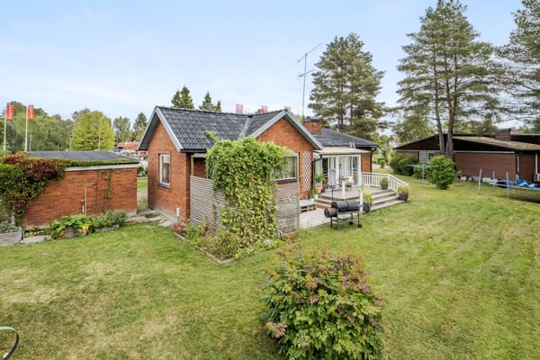 Villa – Heby, Heby