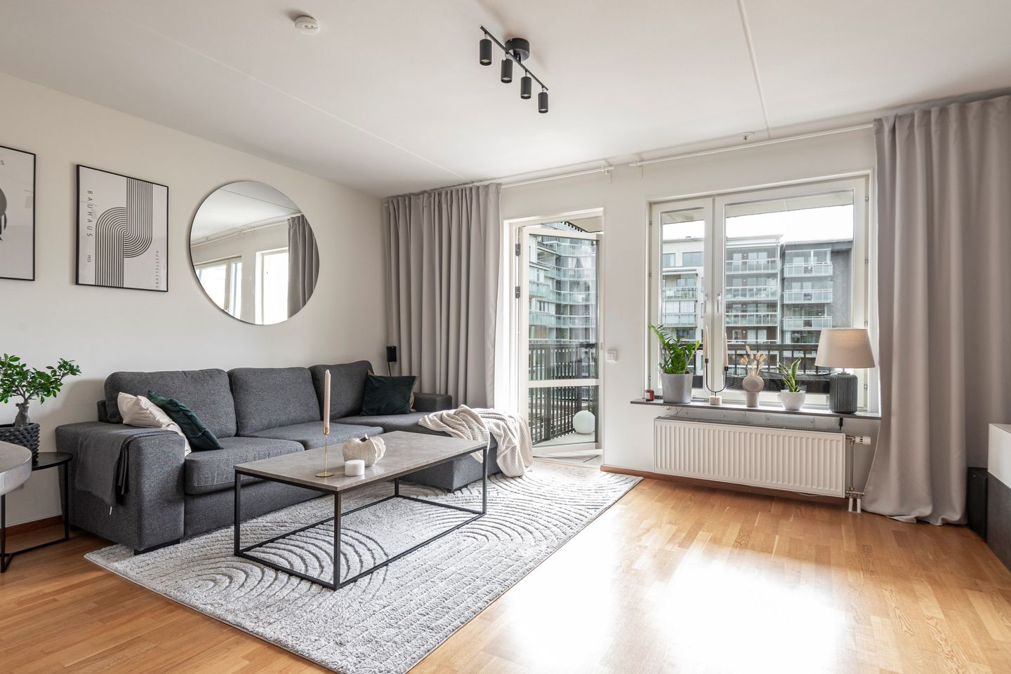 Lägenhet, 2 rum, 52 m² i Centralt
